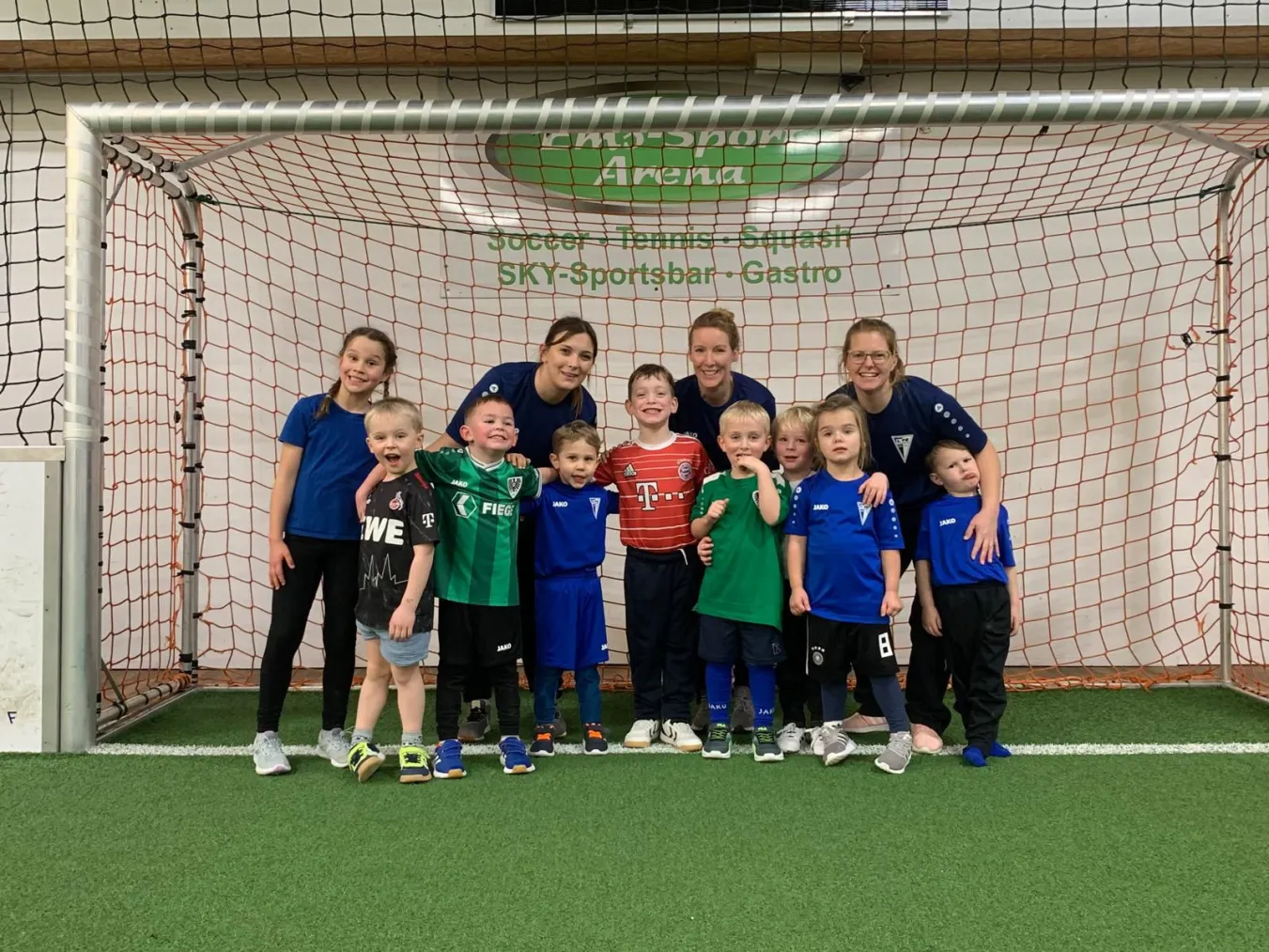 Ballgewöhnung Gruppe 1 zu Gast in der Soccerhalle